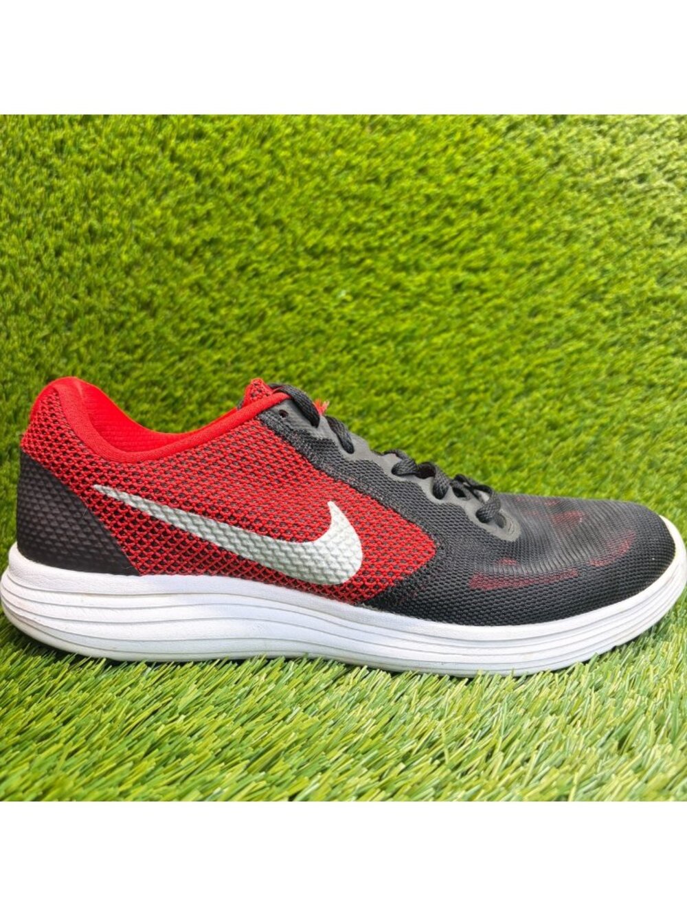 Nike Revolution 3 Mens Size 10.5 Black Red White Athletic Running Shoes Sneakers